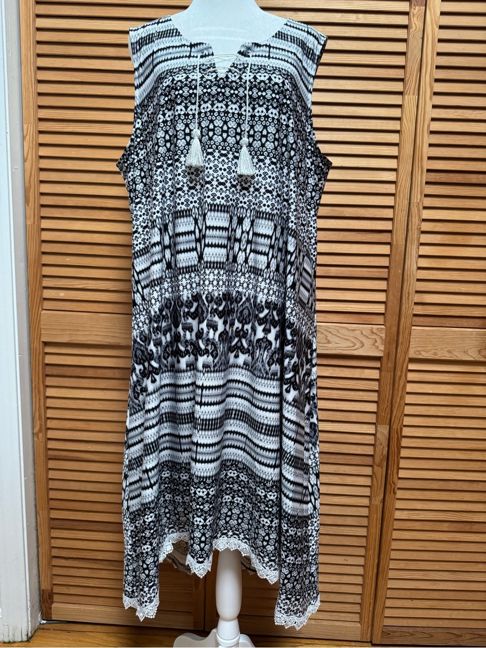 One World Live and Let Live Sleeveless Tunic Dress Size 2X Black & White Boho